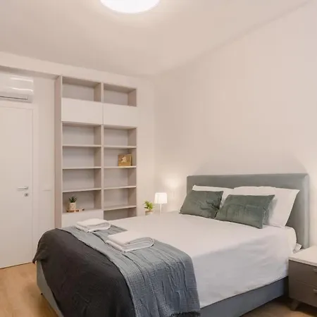 Bright & Modern 4 Bedrooms In Center