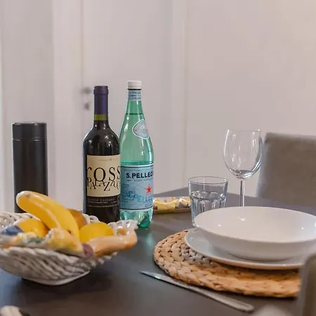 Bright & Modern 4 Bedrooms In Center Casa de Férias Florença